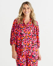 Load image into Gallery viewer, Betty Basics Marsielle Shirt Brushed Floral
