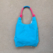 Load image into Gallery viewer, Seashopper Bag Light Blue/ Pink/ Blue
