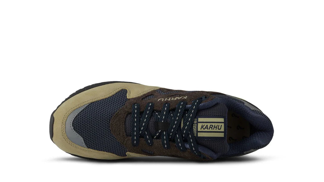 Karhu Legacy 96 Pale Olive Green/Chocolate Torte