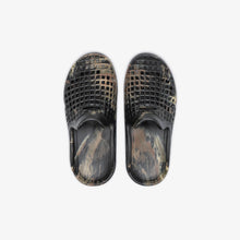 Load image into Gallery viewer, Lusso Cloud Scenario Slide Woodland Camo
