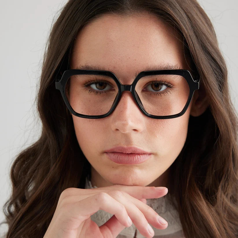 Captivated Eyewear Maya Readers Black