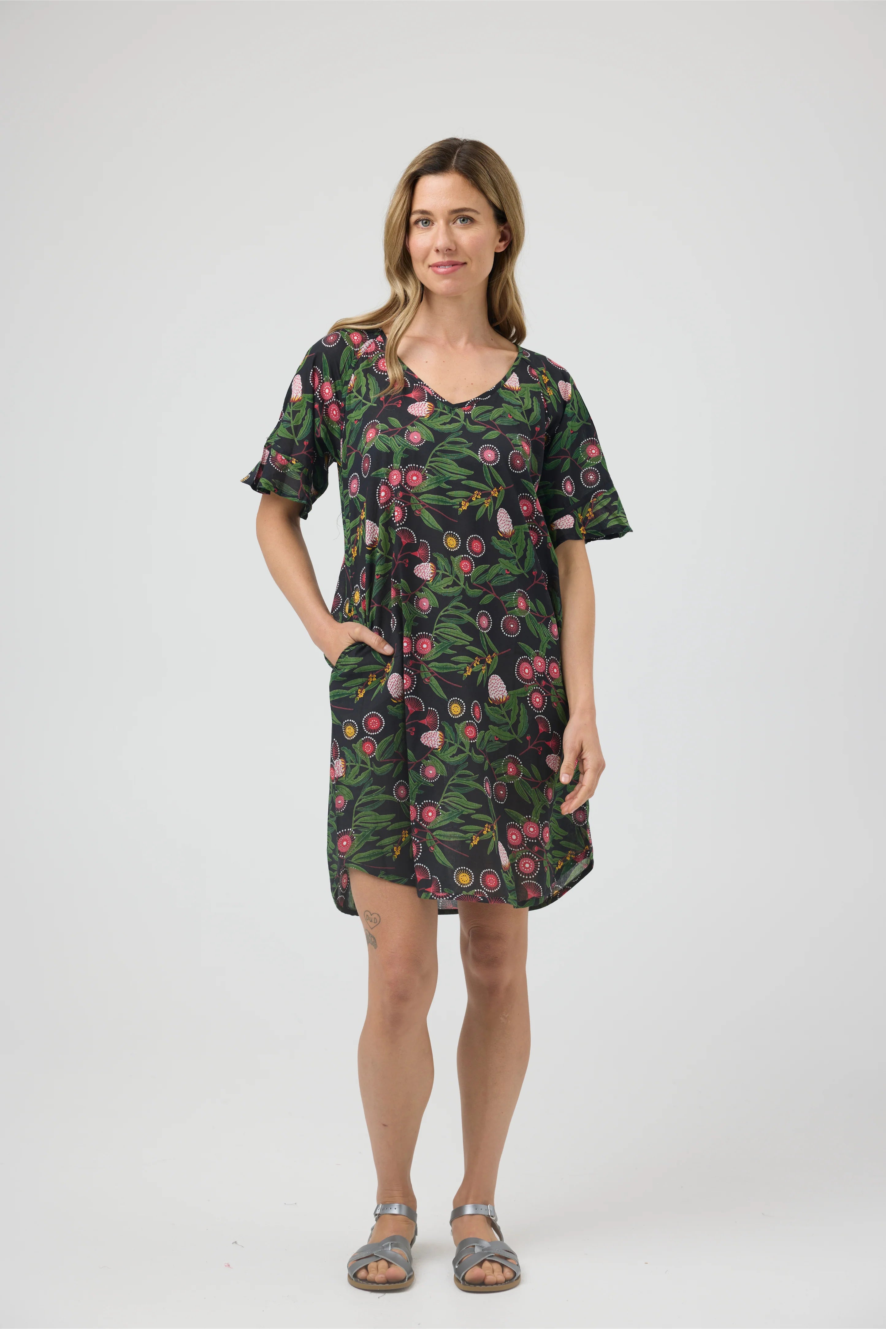 CAKE Kim Dress Native
