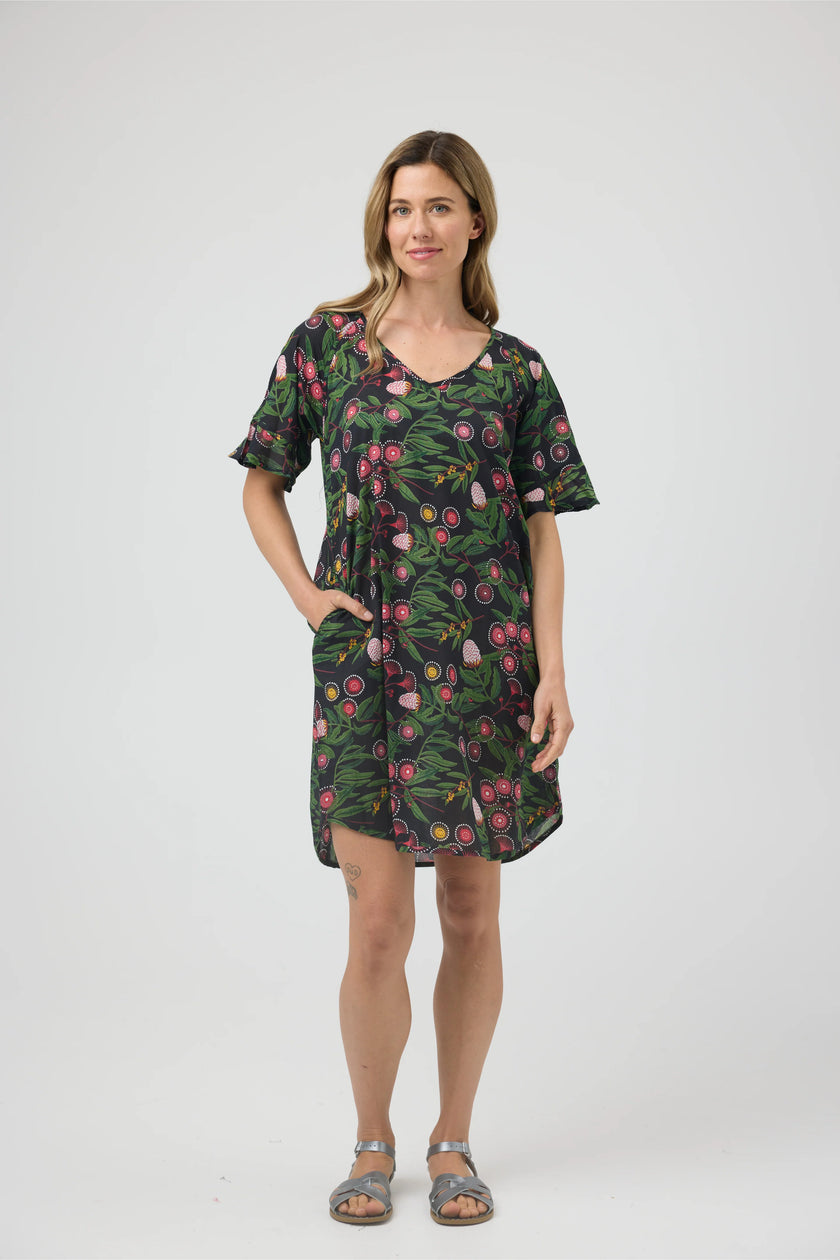 CAKE Kim Dress Native