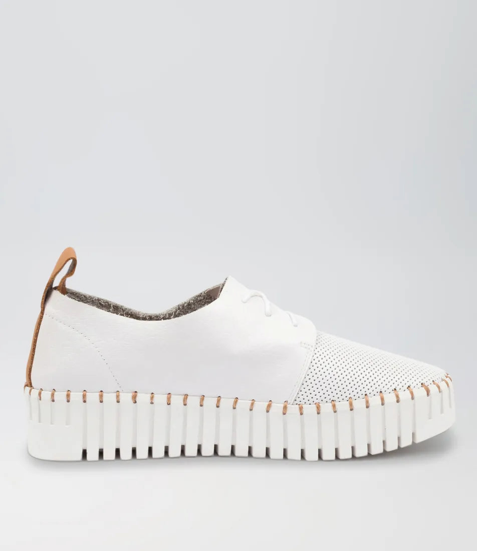 Django & Juliette Batu White/Dk Tan