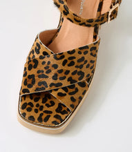 Load image into Gallery viewer, Django &amp; Juliette Jemi Tan Leopard Pony

