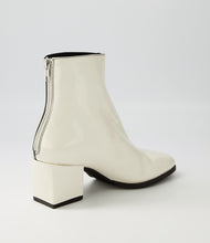 Load image into Gallery viewer, Django &amp; Juliette Waroni Black/Ivory Patent
