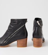 Load image into Gallery viewer, Django &amp; Juliette Melech Black Leather
