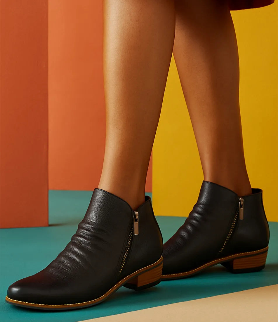Django & Juliette Lankin Black Leather