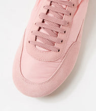 Load image into Gallery viewer, Django &amp; Juliette Brinkle Sneakers Pink Suede Fabric
