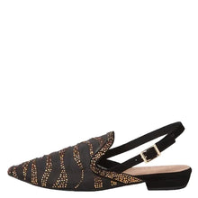 Load image into Gallery viewer, Django &amp; Juliette Alexio Slingback Flats
