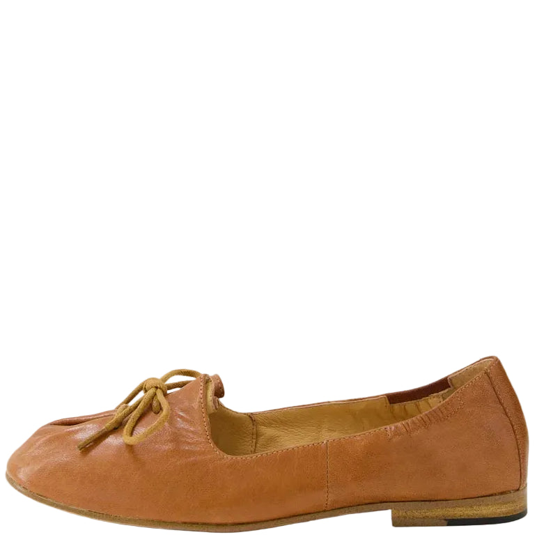 Django & Juliette Ubeeria Flats Cognac Polish Leather