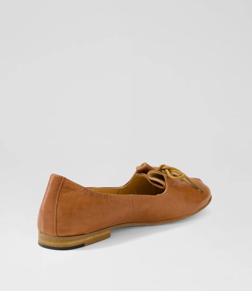 Django & Juliette Ubeeria Flats Cognac Polish Leather