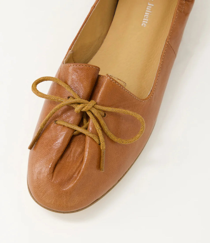 Django & Juliette Ubeeria Flats Cognac Polish Leather
