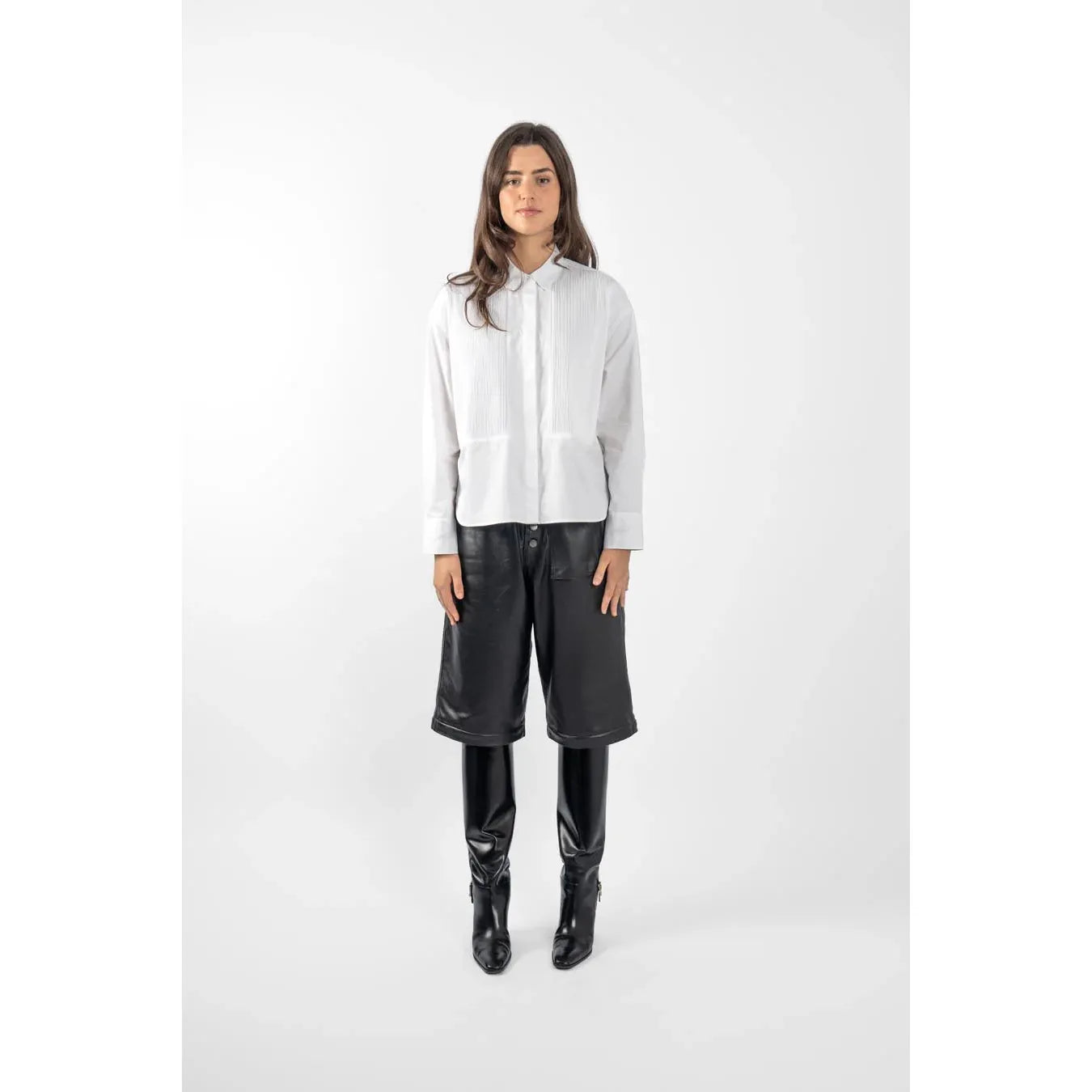 M. A. Dainty Trucker Leather Black