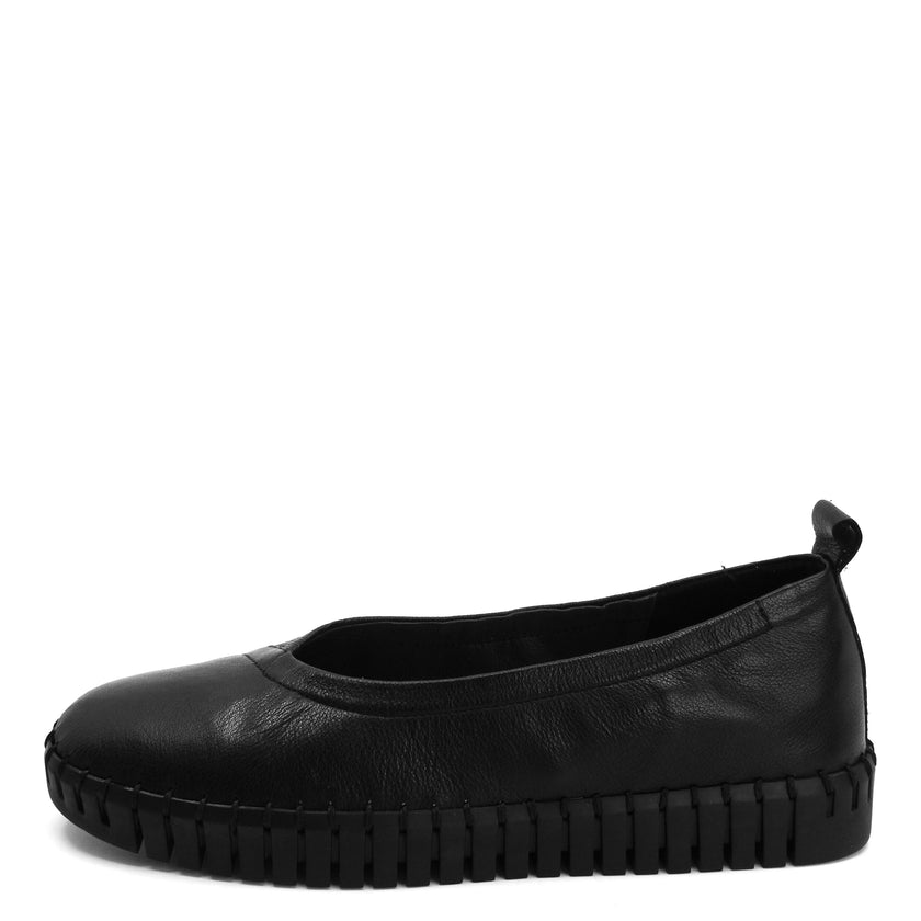Django & Juliette Heaton Black Leather