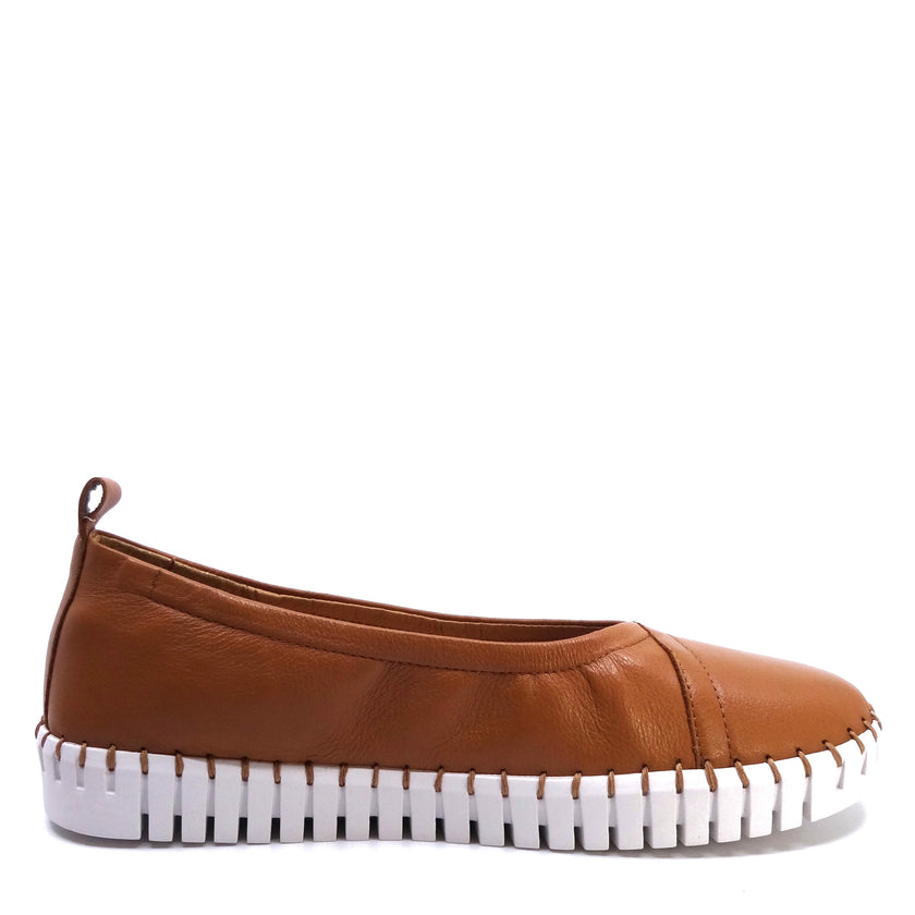 Django & Juliette Heaton Dk Tan/White Leather