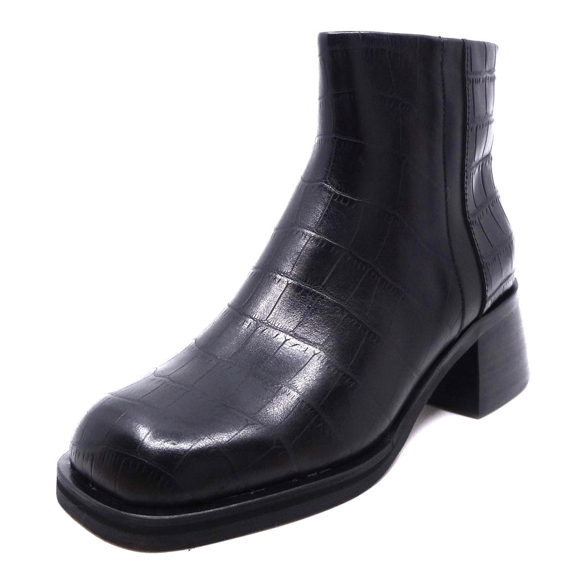 Django & Juliette Emre Black Croc Leather