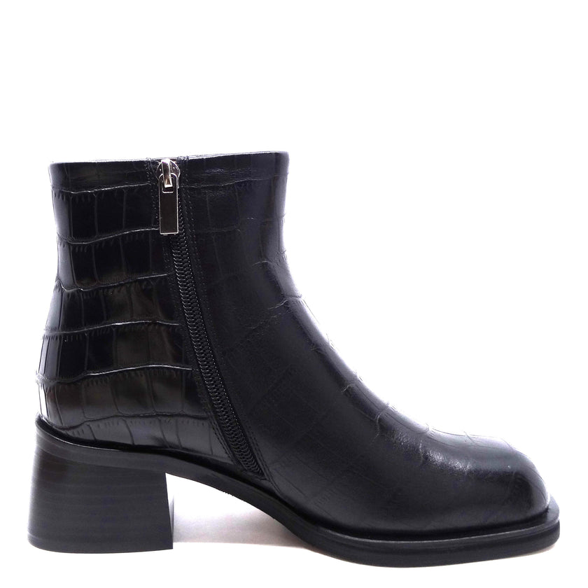 Django & Juliette Emre Black Croc Leather