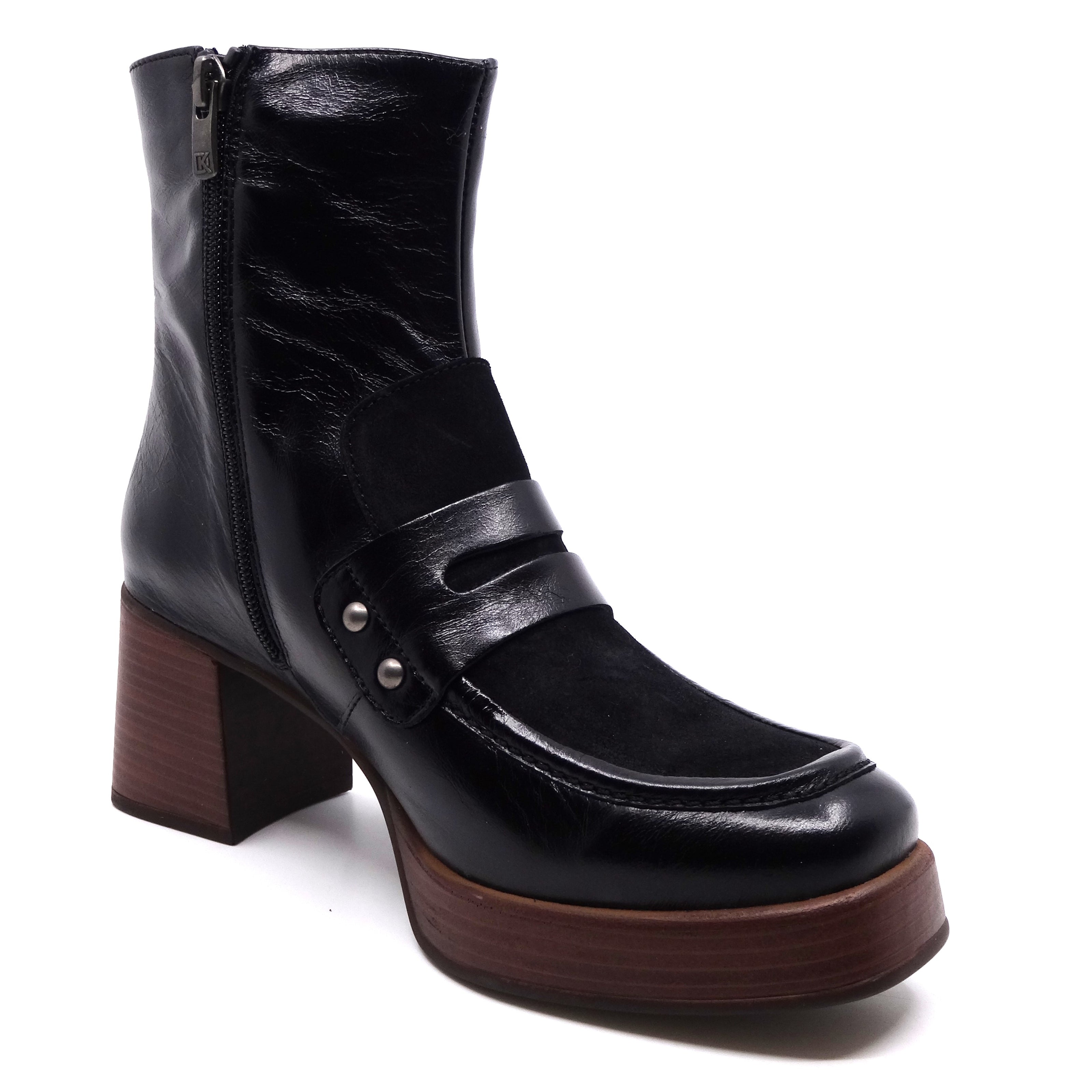 Dorking Daana Black Leather