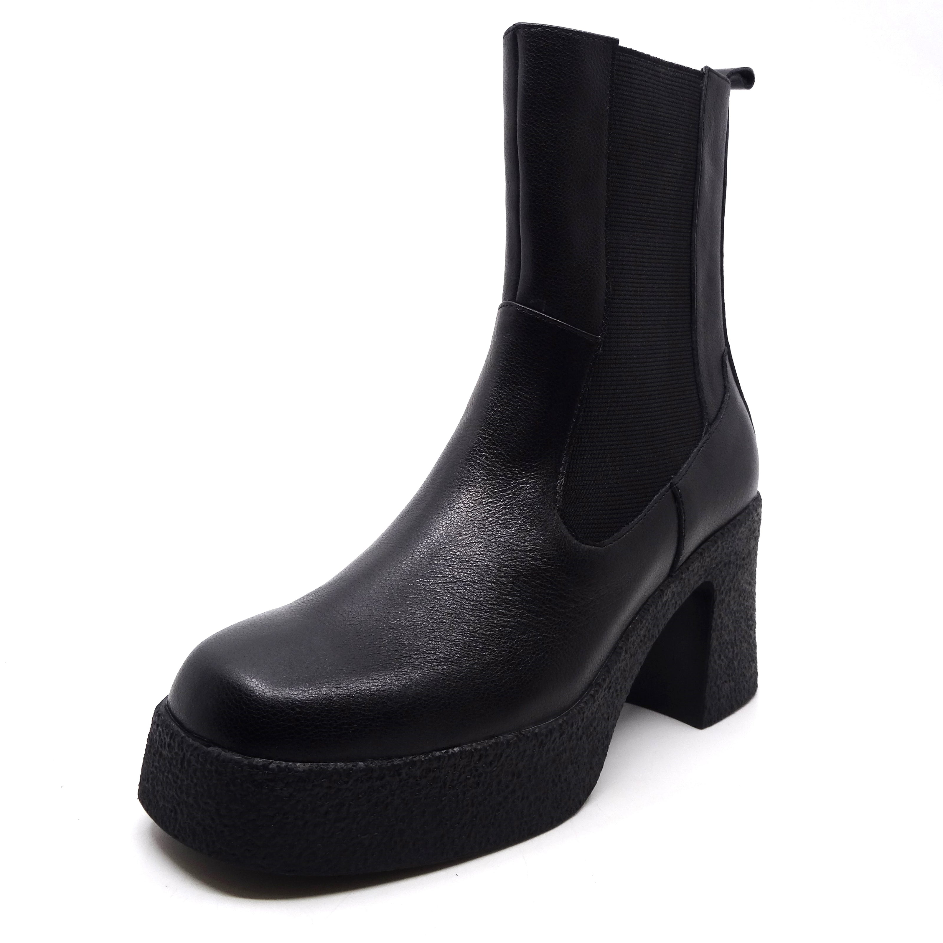 Minki Brooke Black Leather