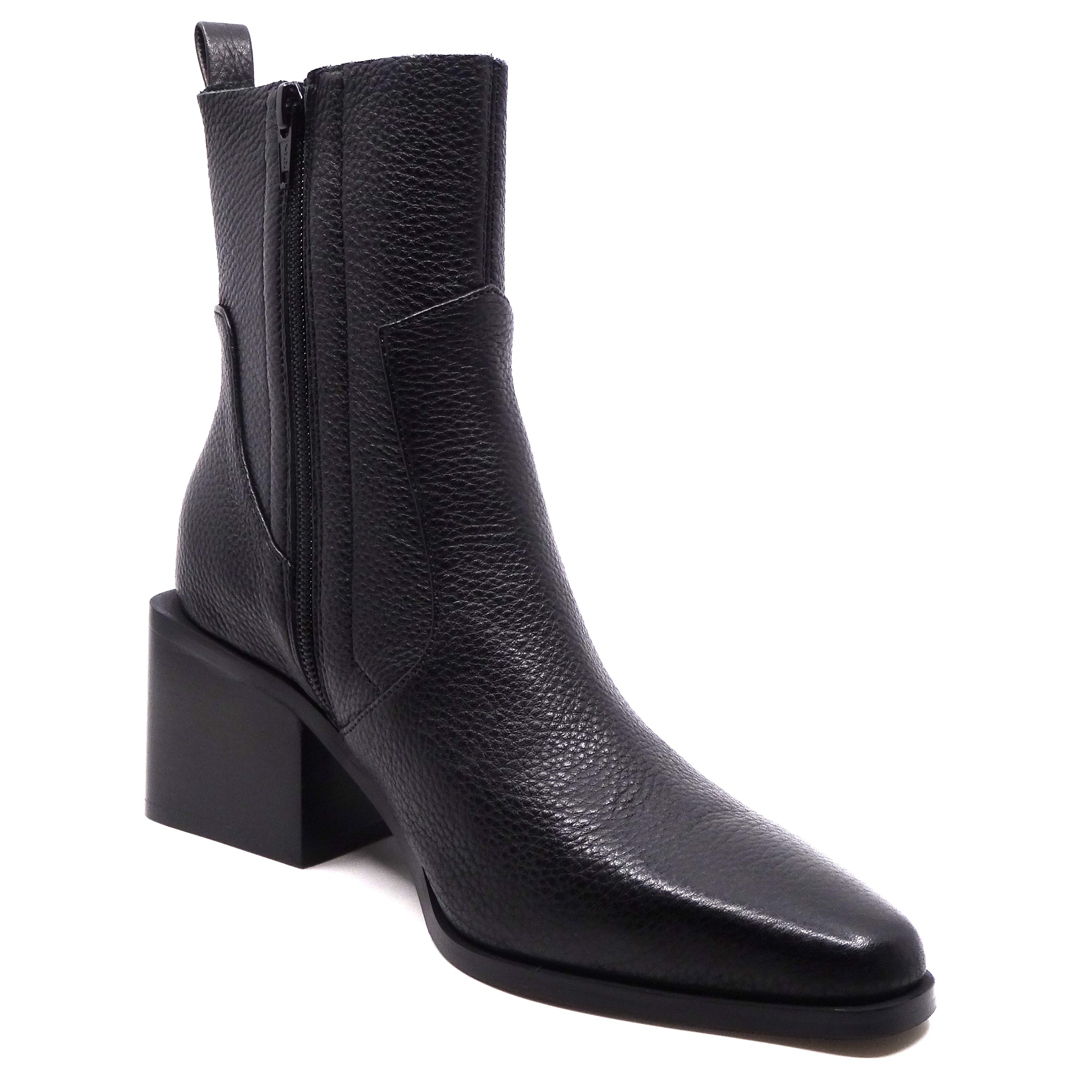 Isabella Anselmi Wyatt Black Leather
