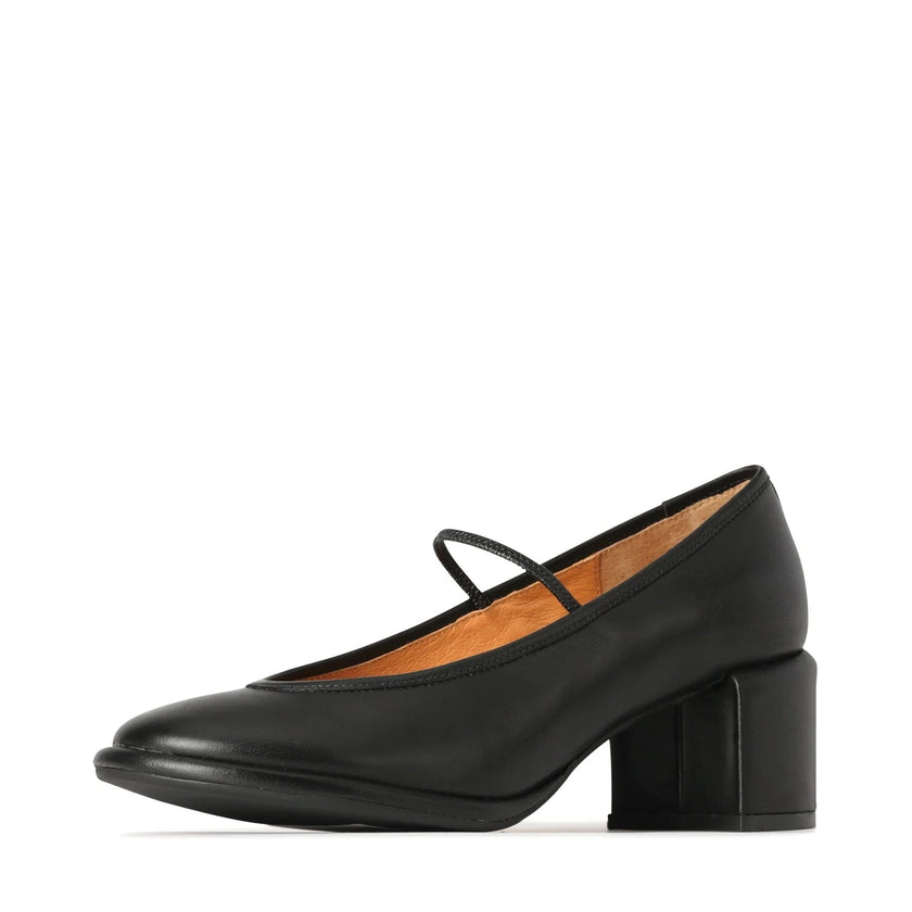 EOS Darcella Black Leather