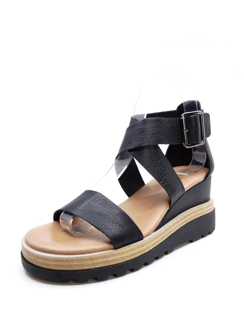 Django & Juliette Becker Black/ Black Leather