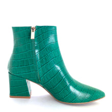 Load image into Gallery viewer, Django &amp; Juliette Mieke Emerald Croc Leather
