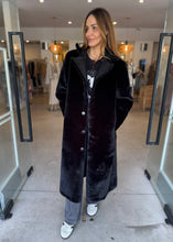 Load image into Gallery viewer, DEA The Label Faux Shearling Trench Black

