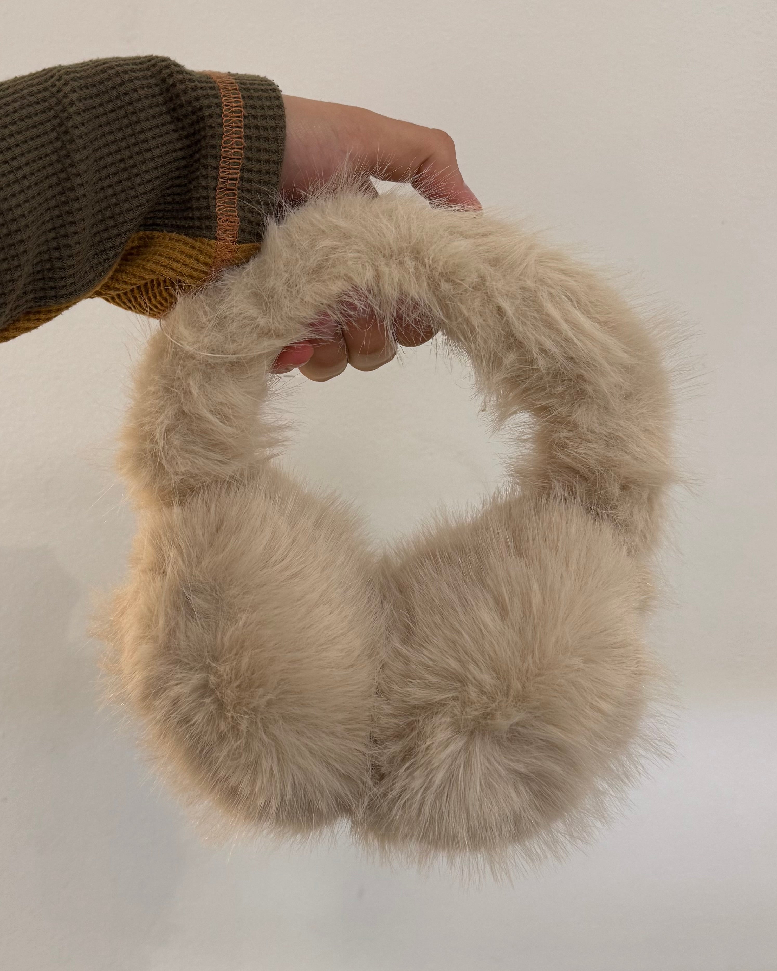Cinnamon Creations EM1032 Faux Fur Earmuffs Beige