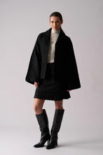 Load image into Gallery viewer, FOIL Break Through Coat Black
