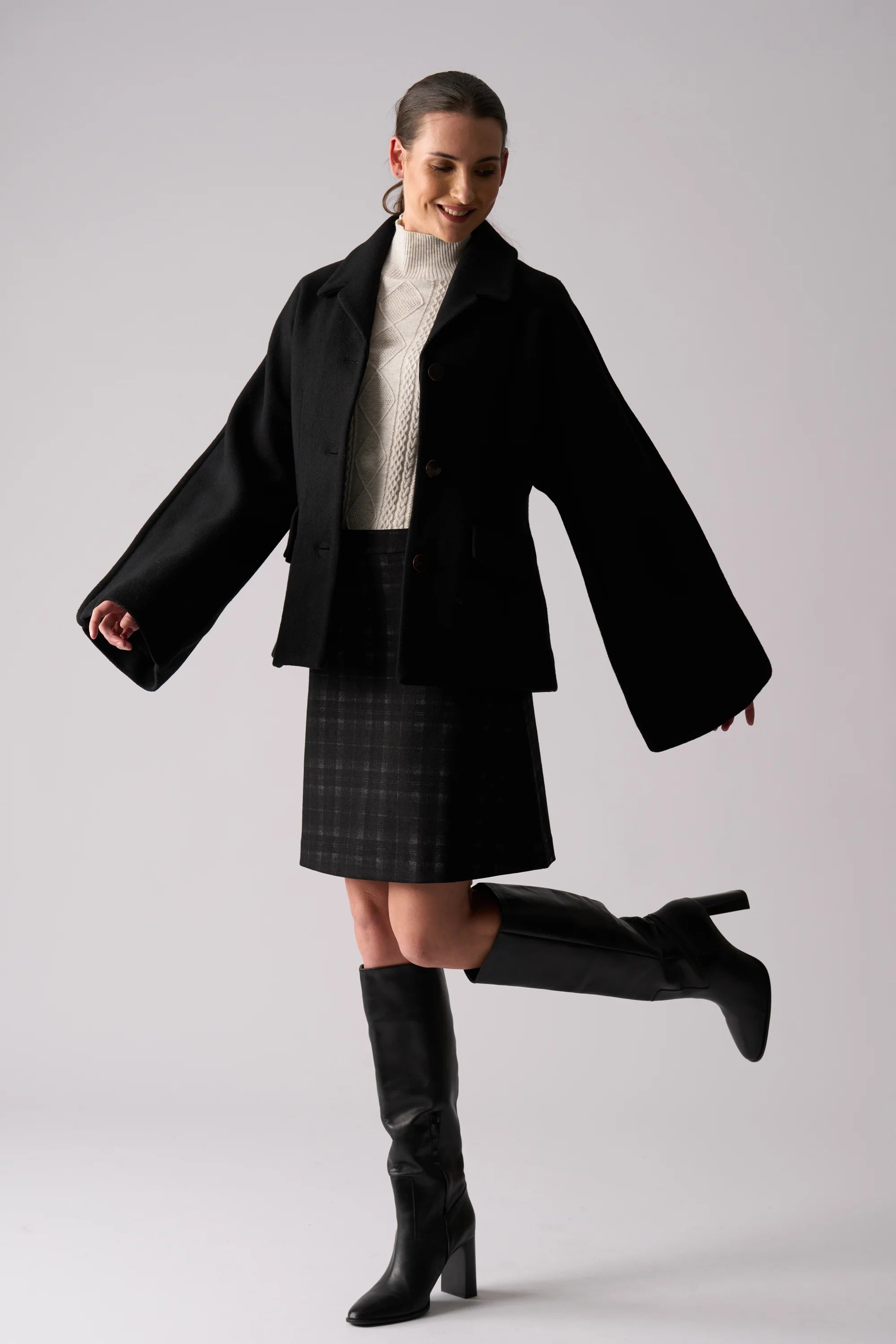 FOIL Break Through Coat Black