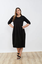 Load image into Gallery viewer, Tirelli Diagonal Seam Dress Black
