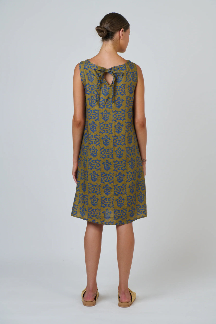 O&J Naturals GA518 Linen Dress Motif