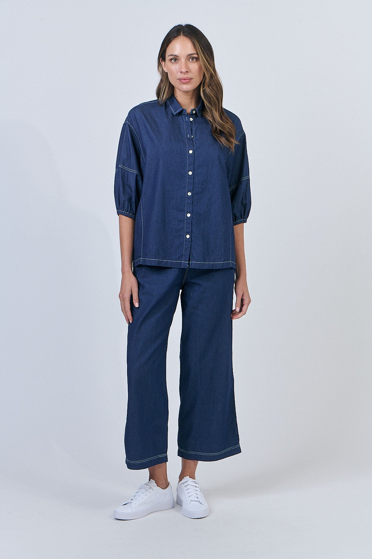 O&J Naturals GA638 Top Chambray