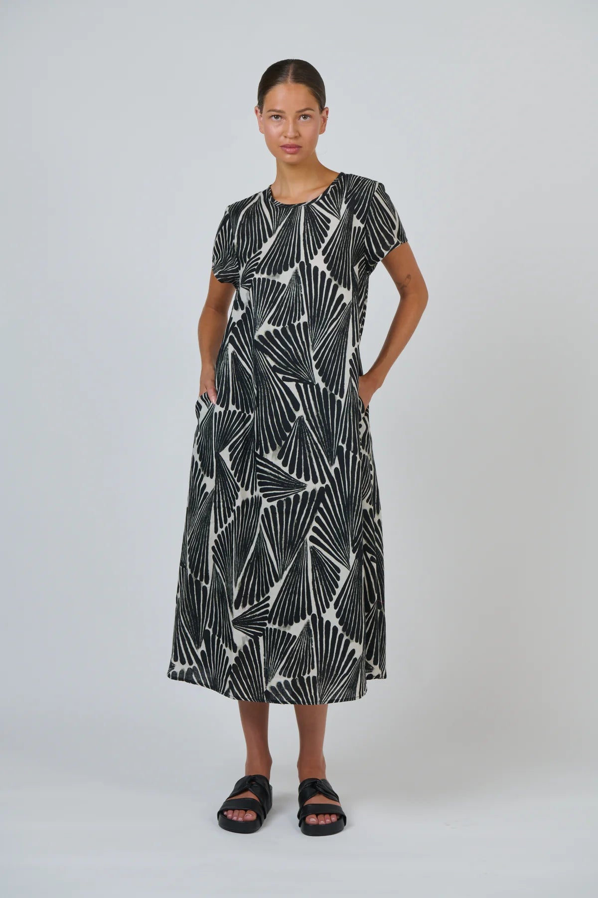 O&J Naturals GA706 Linen Dress Folies