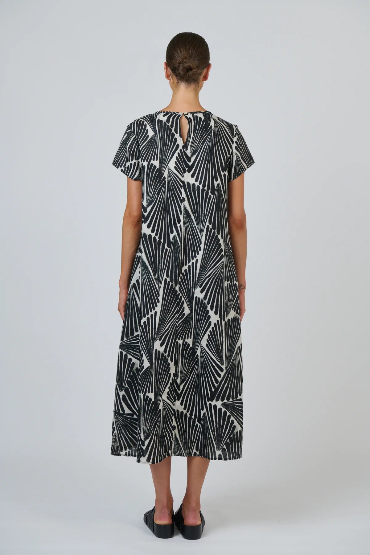 O&J Naturals GA706 Linen Dress Folies