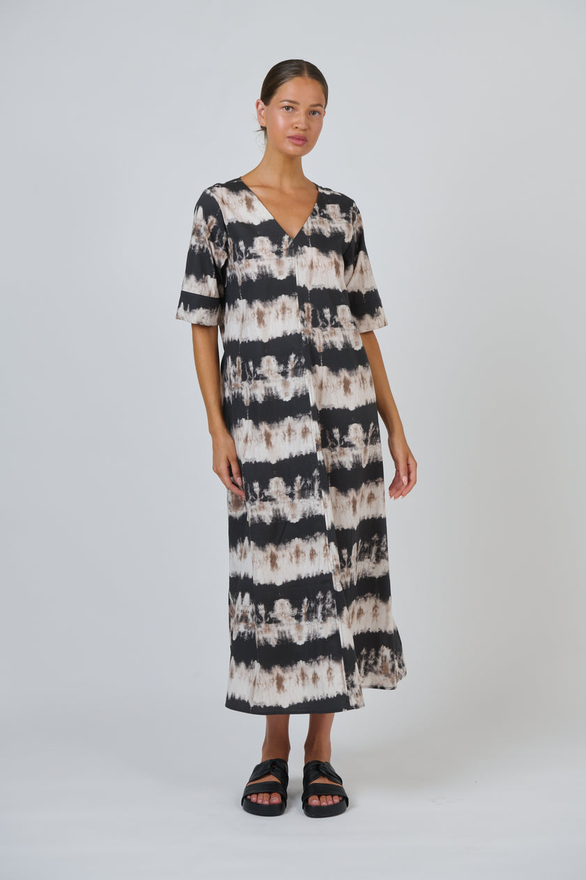 O&J Naturals GA707 Poplin Dress Eruption