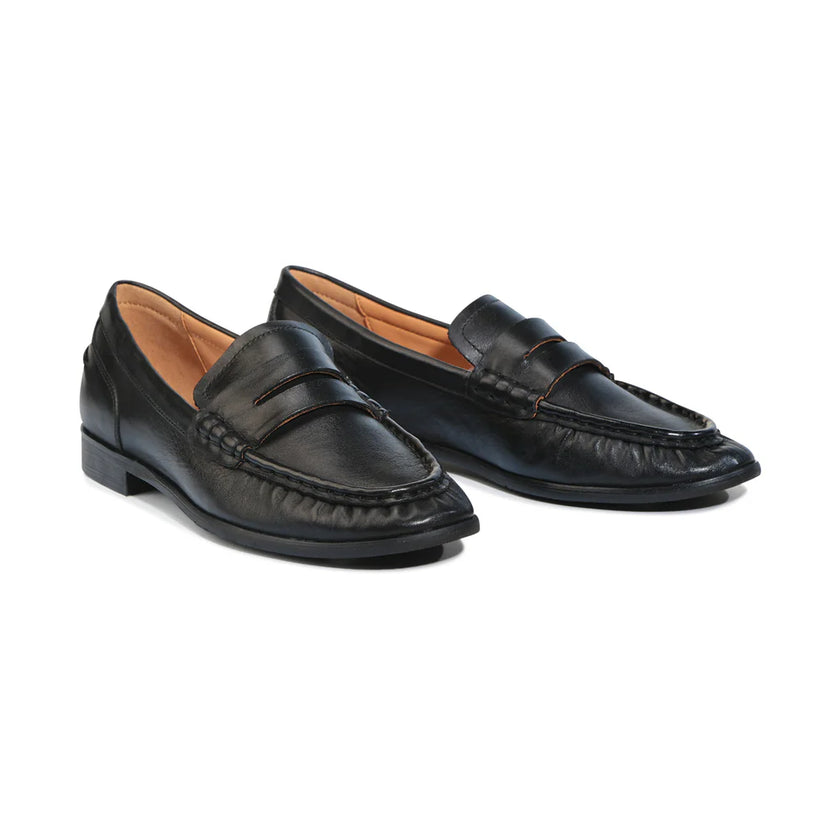 EOS Gana Loafers Black Leather