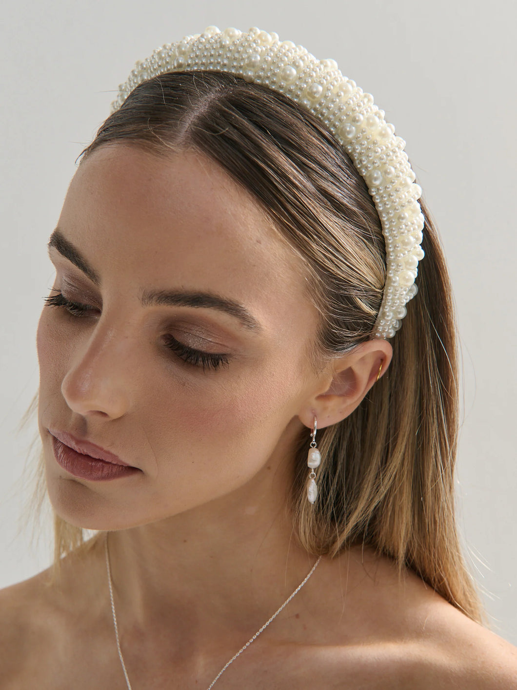Angels Whisper Pia Faux Pearl Statement Headband White