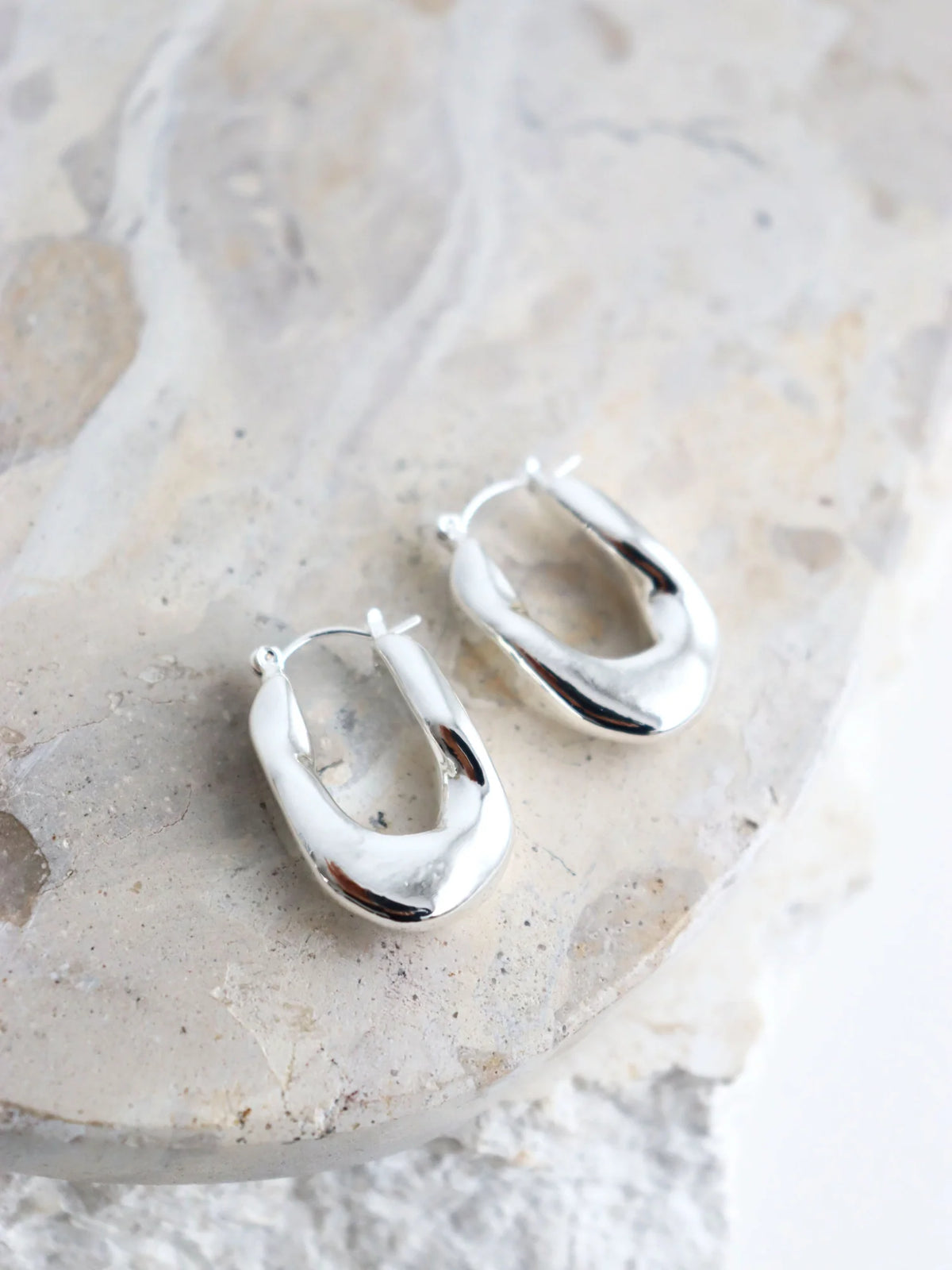 Lustre & Sage Lea Wavy Earrings Sterling Silver Plated