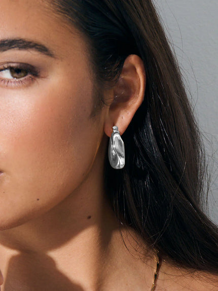 Lustre & Sage Lea Wavy Earrings Sterling Silver Plated