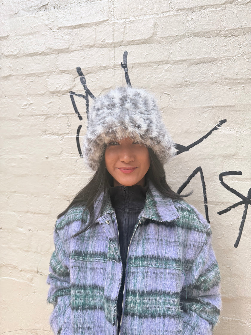 Cinnamon Creations 7548 Fluffy Leopard Bucket Hat White