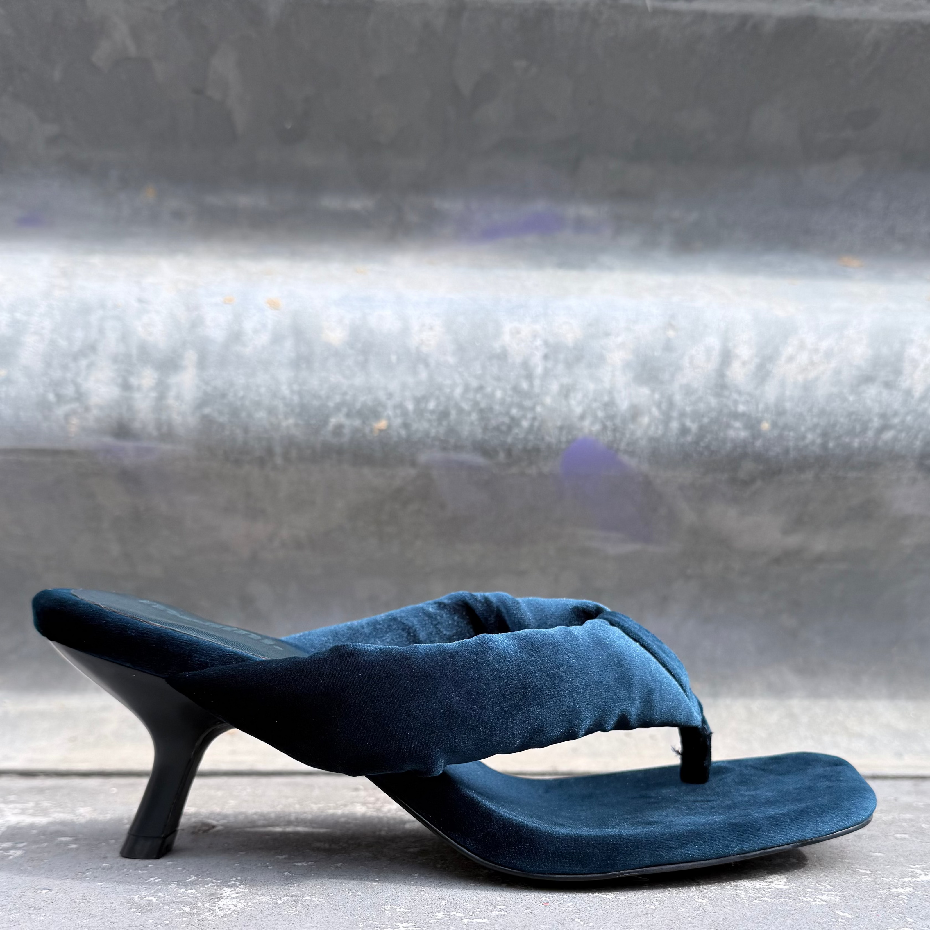 Mollini Heedee Velvet Thong Heels Teal