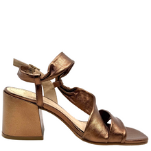 Load image into Gallery viewer, Piazza Grande Block Sandals Lumina Soft Bronze
