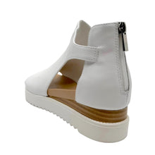 Load image into Gallery viewer, Django &amp; Juliette Ambatto White/White Leather
