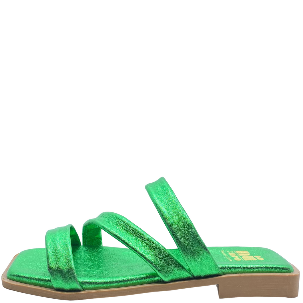 Nu by Neo Wilena Slides Verde Metallic Leather