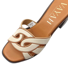 Load image into Gallery viewer, Vayah Alicia Platform Heels Beige Suede
