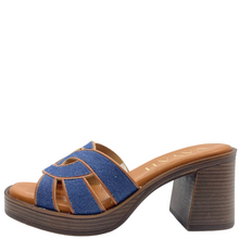 Load image into Gallery viewer, Vayah Alicia Platform Heels Navy Jeans
