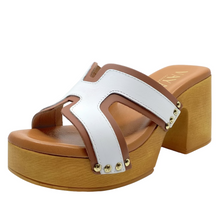 Load image into Gallery viewer, Vayah Ari Platform Heels White Combo Leather

